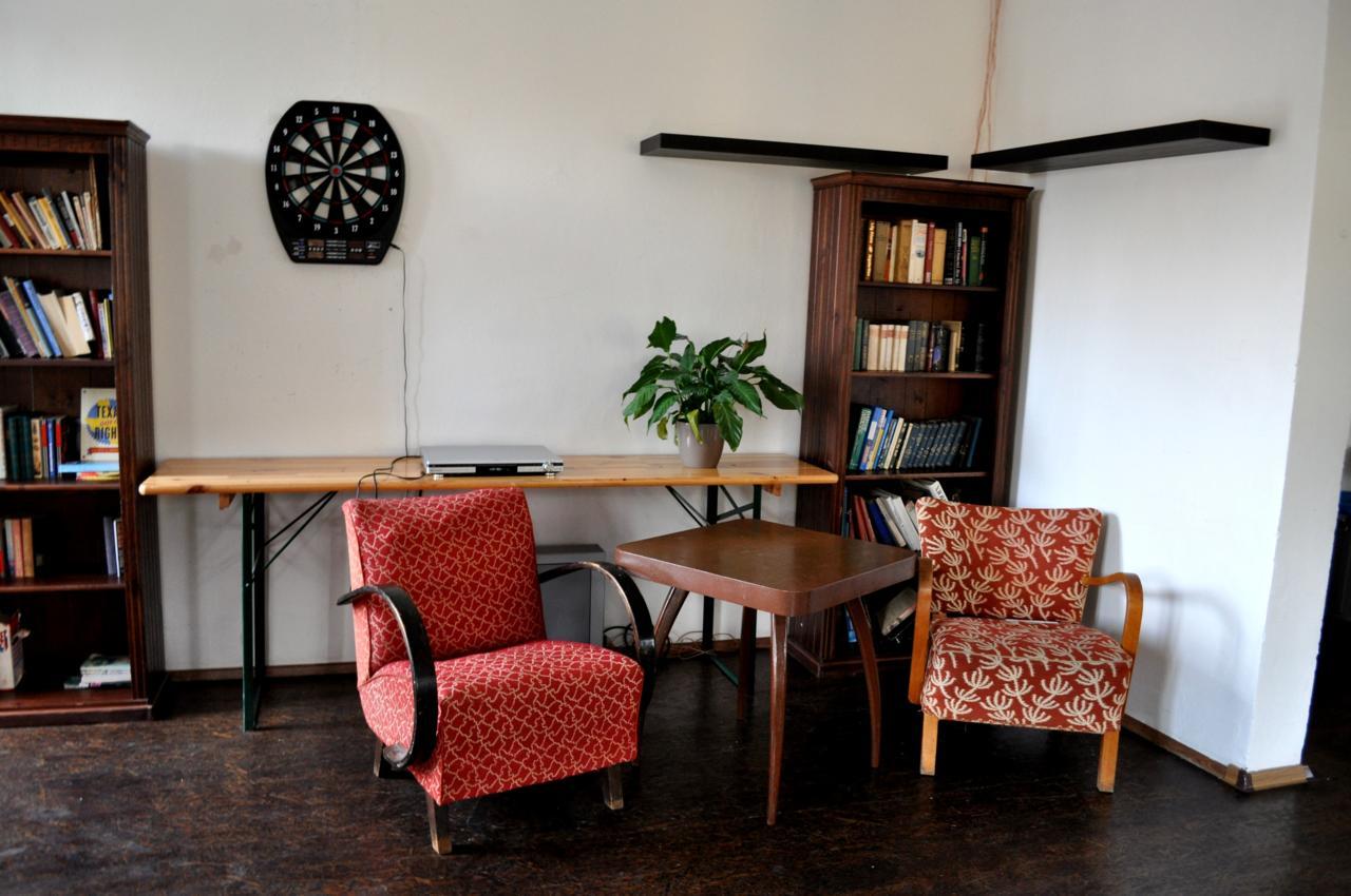 Cosmopole Hostel *