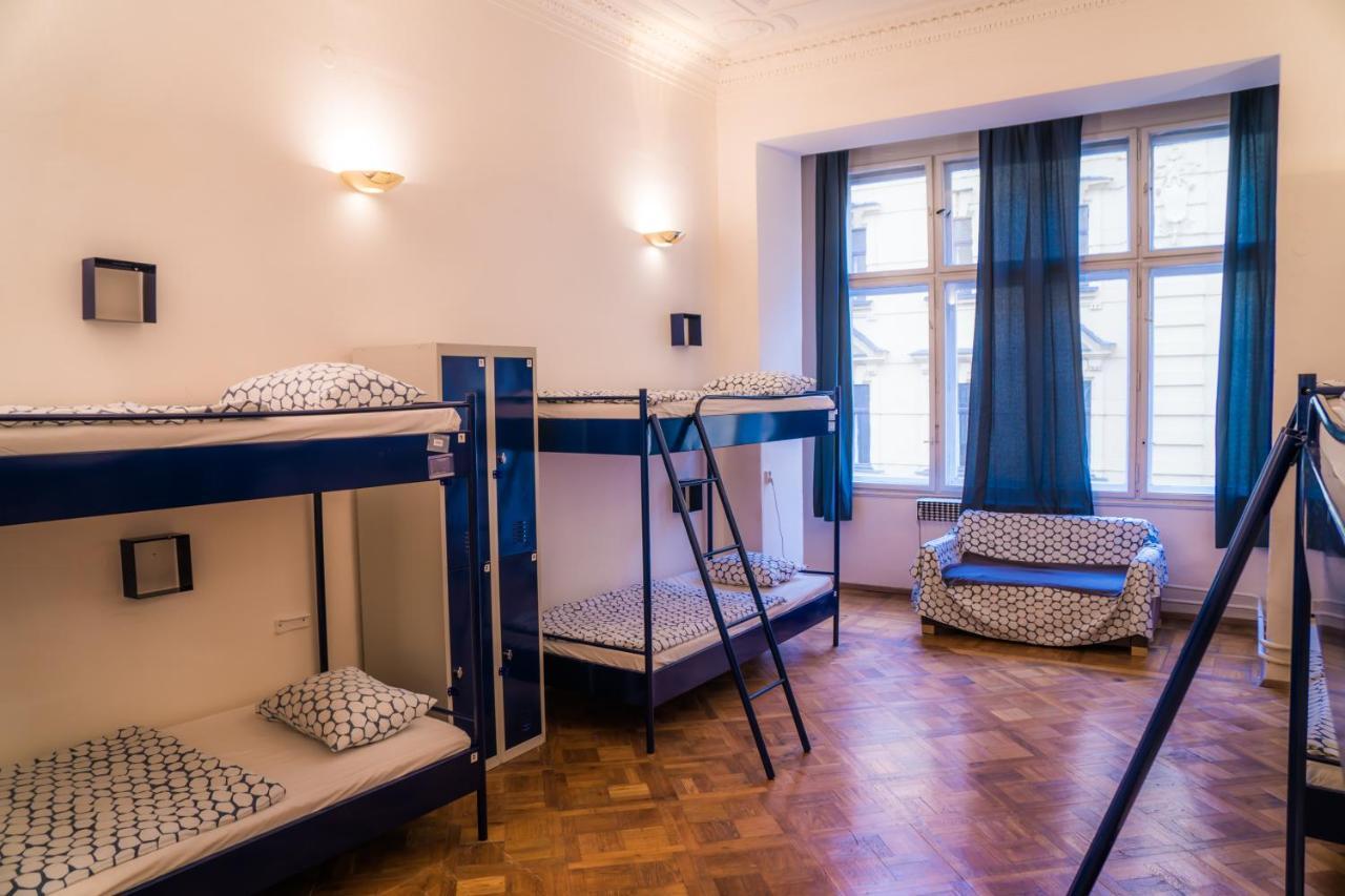 Hostel Cosmopole *