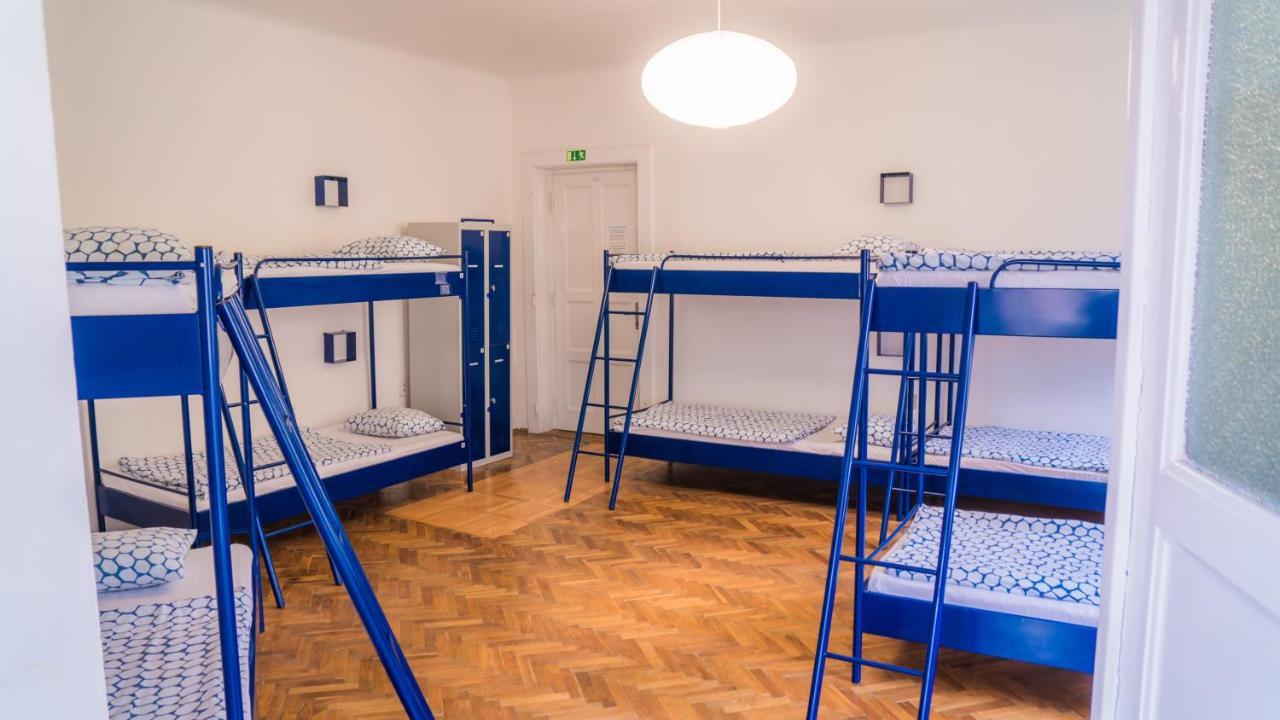 Hostel Cosmopole *