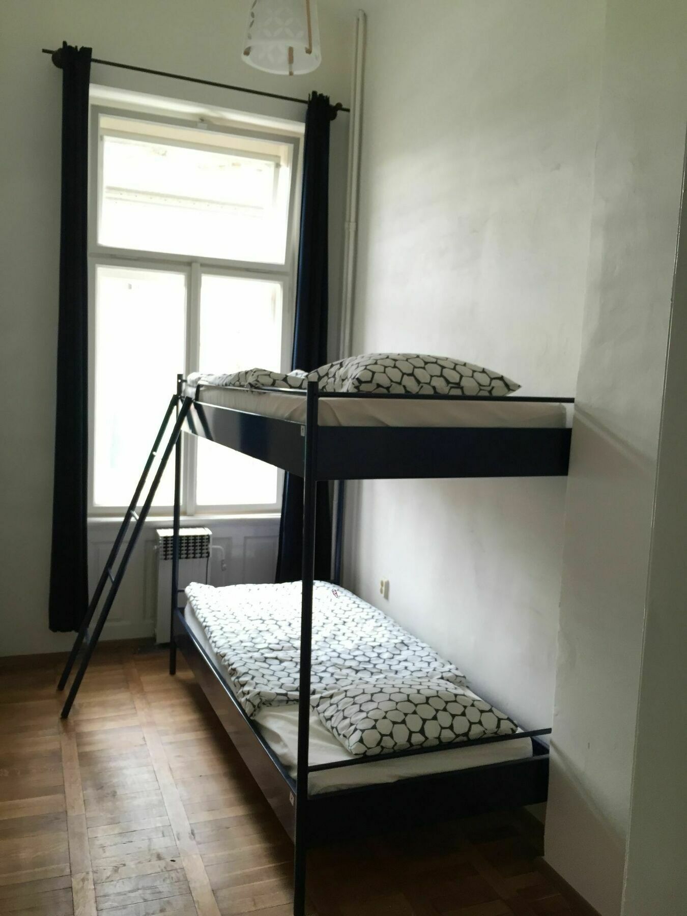 Cosmopole Hostel